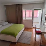 Jere & Anka Apartment *
