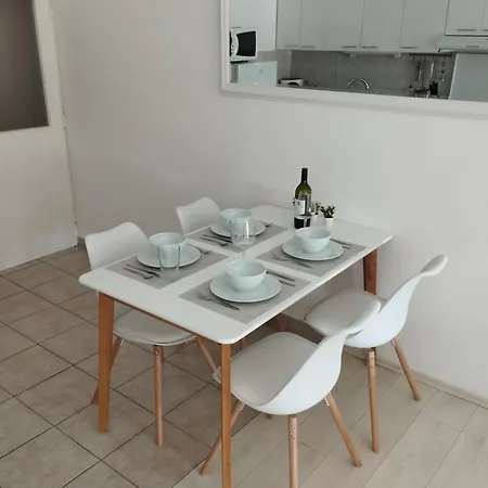 Jere & Anka Apartment Primosten