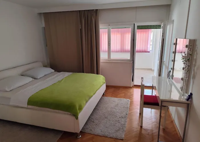 Jere & Anka Apartment *